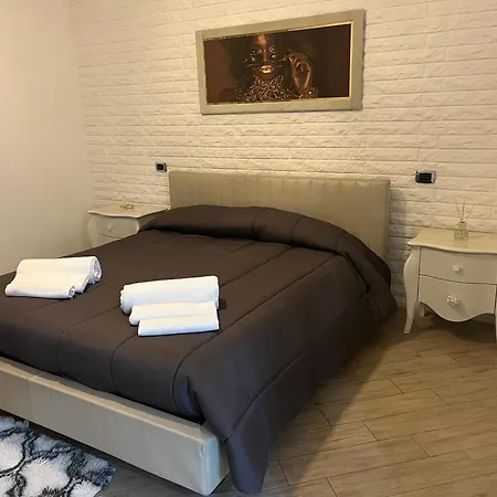 La Casa Di Clhoe Bed and Breakfast Μπάρι