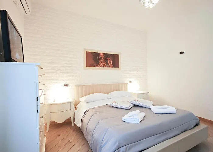 La Casa Di Clhoe Bed & Breakfast 3*