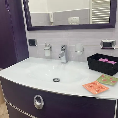 La Casa Di Clhoe Bed & Breakfast