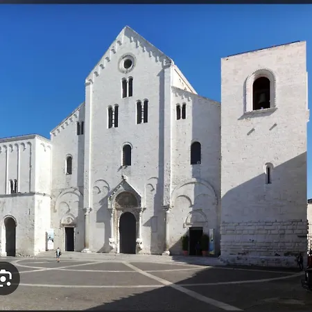 La Casa Di Clhoe Bed & Breakfast