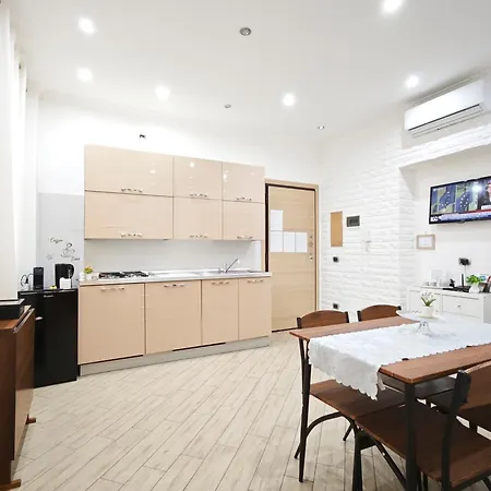 La Casa Di Chloe Frühstückspension Bari