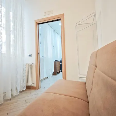 La Casa Di Clhoe Bed & Breakfast Bari